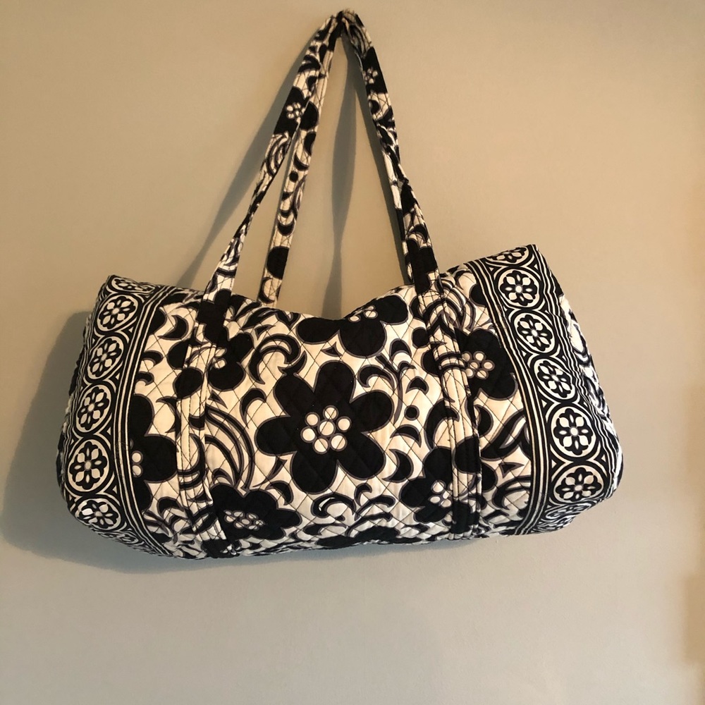 Vera Bradley medium duffel bag